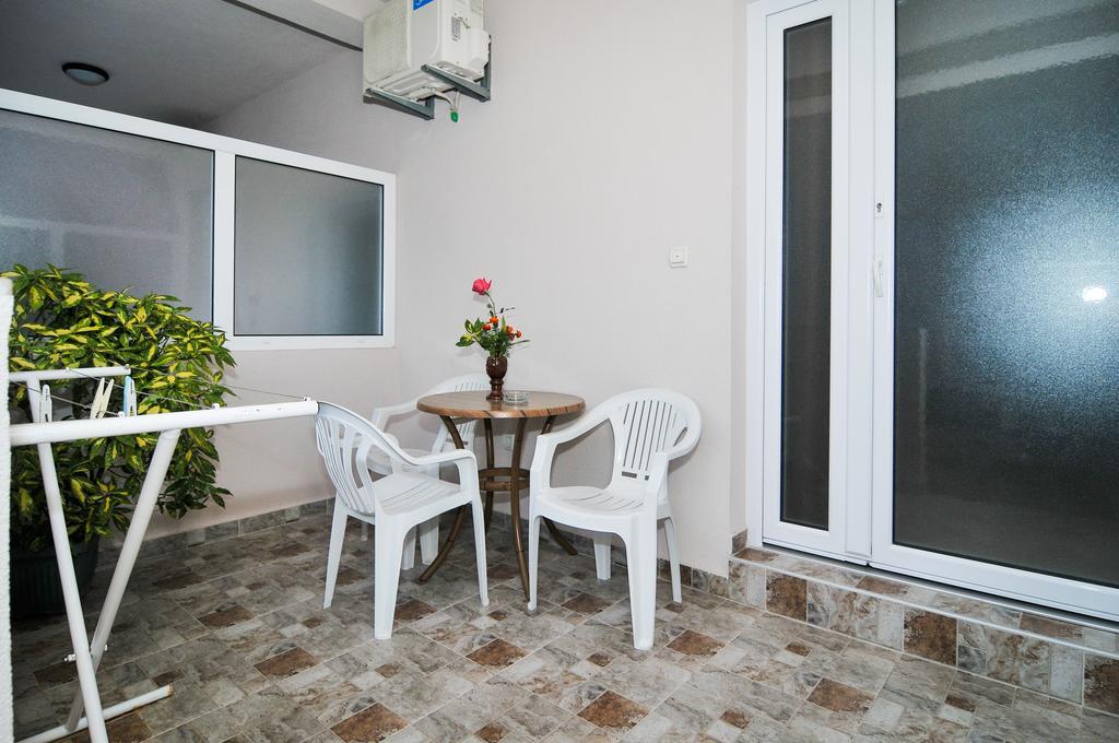 Apartments Samardzic Tivat Exteriör bild