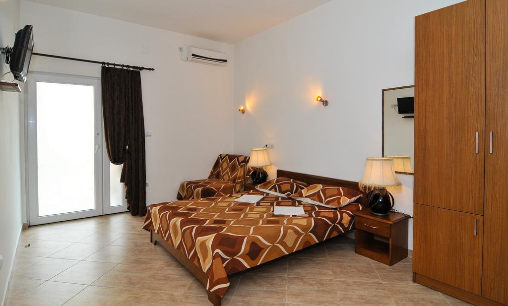 Apartments Samardzic Tivat Exteriör bild
