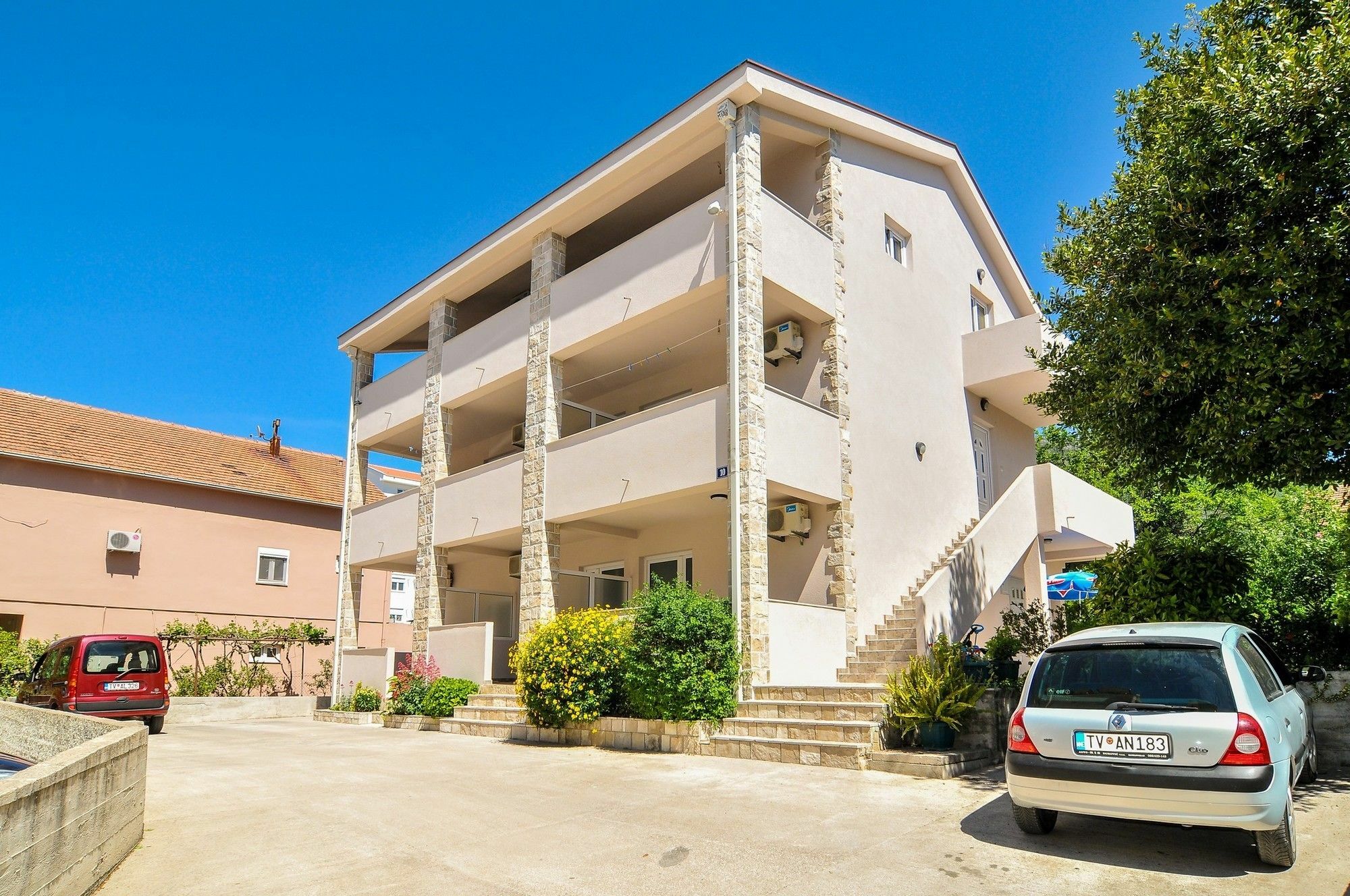 Apartments Samardzic Tivat Exteriör bild
